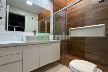 Casa &agrave; venda - 242m&sup2; - ZONA II