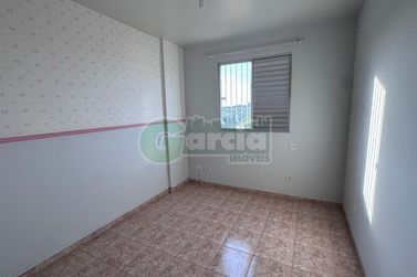 Apartamento &agrave; venda - 68m&sup2; - Zona III