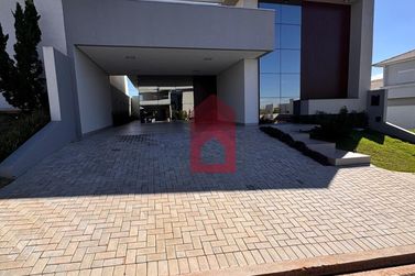 Casa para alugar - 152m&sup2; - PAYSAGE ESSENZA CONDOM&Iacute;NIO