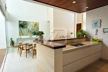 Sobrado &agrave; venda - 229m&sup2; - Jardim Veleiros
