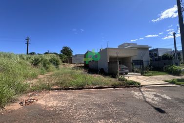 Terreno &agrave; venda - 176m&sup2; - PORTO SEGURO