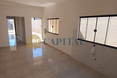 Casa &agrave; venda - 60m&sup2; - Cristo Rei