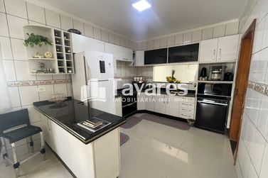 Casa &agrave; venda - 270m&sup2; - Jardim Alto da Boa Vista
