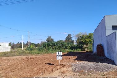 Terreno &agrave; venda - 144m&sup2; - Jardim Pimentel