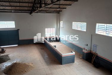 Sal&atilde;o Comercial para alugar - 4000m&sup2; - Parque 1&ordm; de Maio