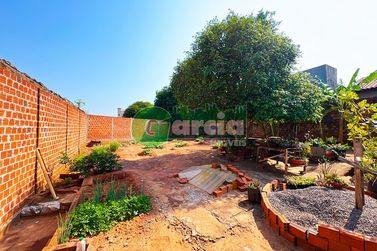 Terreno &agrave; venda - 530m&sup2; - Zona V