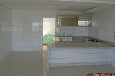 Apartamento &agrave; venda - 180m&sup2; - Zona III