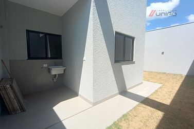 Casa &agrave; venda - 70m&sup2; - Jardim Caravelle