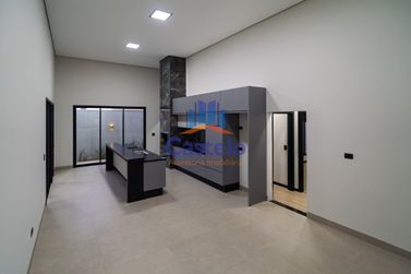 Casa para alugar - 144m&sup2; - ZONA III