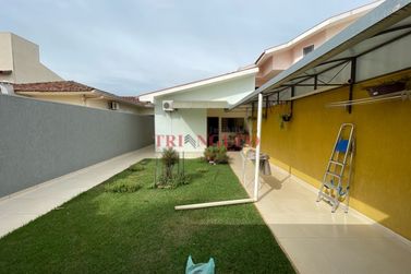 Casa &agrave; venda - 141m&sup2; - ZONA II