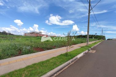 Terreno &agrave; venda - 348m&sup2; - JARDIM COOPAGRO