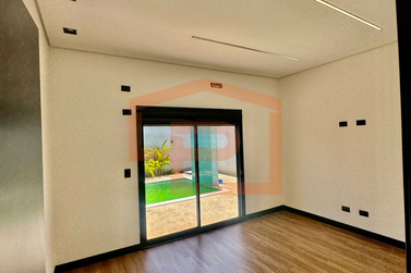 Casa &agrave; venda - 250m&sup2; - Zona VII