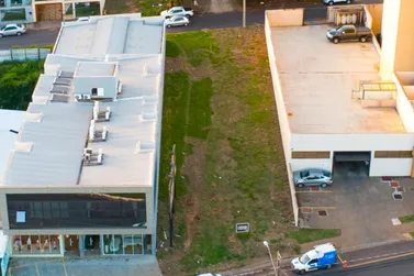 Terreno &agrave; venda - 635m&sup2; - Zona III