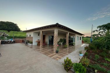Ch&aacute;cara &agrave; venda - 4m&sup2; - Praca Cristo Redentor