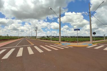 Terreno &agrave; venda - 360m&sup2; - VILA INDUSTRIAL