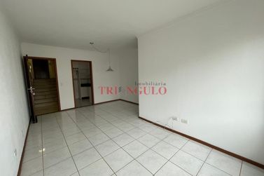 Apartamento &agrave; venda - 77m&sup2; - ZONA II
