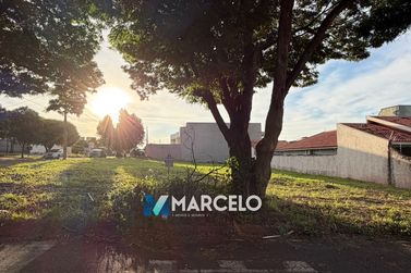 Terreno &agrave; venda - 648m&sup2; - Zona VII