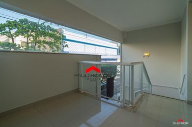 Sala Comercial &agrave; venda - 241m&sup2; - Zona I