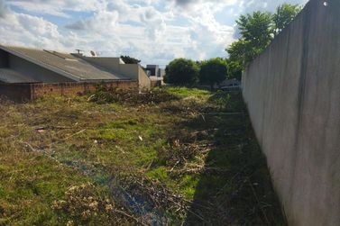 Terreno &agrave; venda - 489m&sup2; - Jardim Castelo Branco