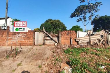 Terreno &agrave; venda - 525m&sup2; - Zona VI