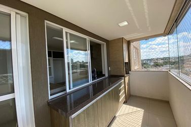 Apartamento &agrave; venda - 126m&sup2; - Zona I