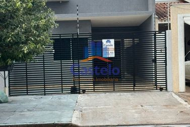 Casa &agrave; venda - 67m&sup2; - JARDIM ARAX&Aacute;