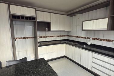 Sobrado &agrave; venda - 180m&sup2; - Jardim Oriente