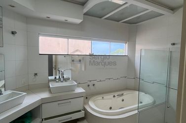 Sobrado &agrave; venda - 247m&sup2; - Zona VI
