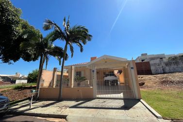 Casa &agrave; venda - 250m&sup2; - Parque do Lago