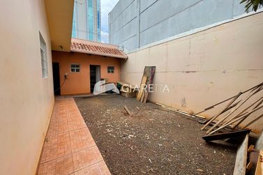 Casa &agrave; venda - 207m&sup2; - VILA INDUSTRIAL
