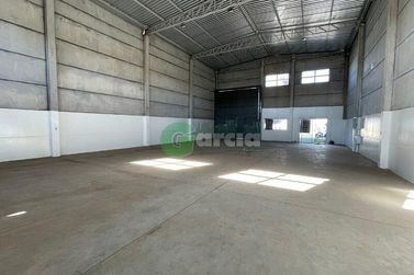 Sal&atilde;o Comercial para alugar - 253m&sup2; - Parque das Laranjeiras