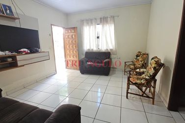 Casa &agrave; venda - 207m&sup2; - JARDIM IGUACU