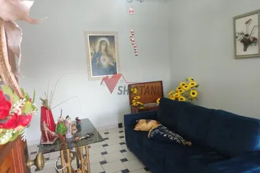 Casa &agrave; venda - ZONA I