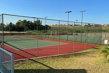 Terreno &agrave; venda - 240m&sup2; - .