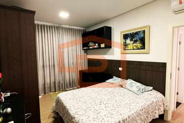 Casa &agrave; venda - 236m&sup2; - Parque Presidente