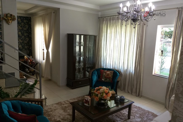 Casa &agrave; venda - 300m&sup2; - Zona II