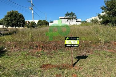 Terreno &agrave; venda - 10m&sup2; - ZONA II