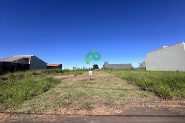 Terreno &agrave; venda - 180m&sup2; - Parque Firenze