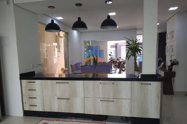 Casa &agrave; venda - 100m&sup2; - Parque Alto da Paran&aacute;