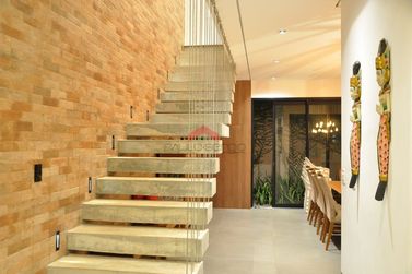 Sobrado &agrave; venda - 342m&sup2; - Conjunto Residencial Portal das &Aacute;guas