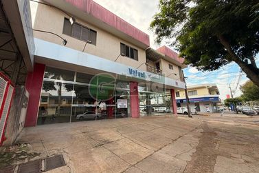 Sal&atilde;o Comercial para alugar - Zona II