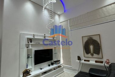 Casa &agrave; venda - 150m&sup2; - ZONA II
