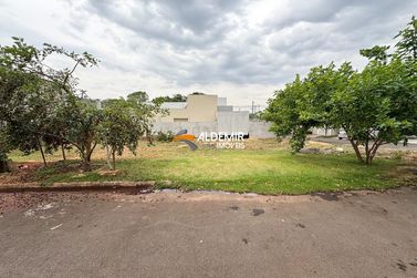 Terreno &agrave; venda - Jardim Yoshi