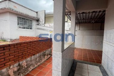 Casa para alugar - 308m&sup2; - Zona III