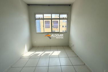 Apartamento para alugar - 33m&sup2; - Zona 3