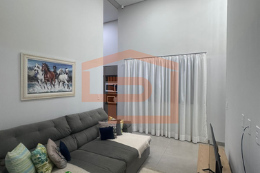 Casa para alugar - 123m&sup2; - Jardim Itapu&atilde;
