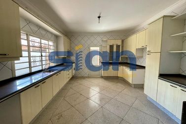 Casa para alugar - 267m&sup2; - Zona II