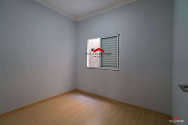 Casa &agrave; venda - 150m&sup2; - Jardim Santa Clara