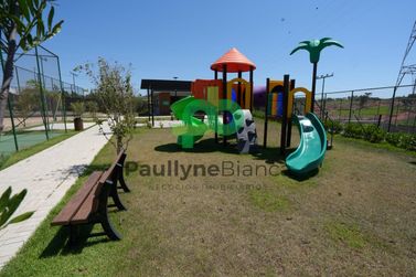 Terreno &agrave; venda - 400m&sup2; - Condominio Golden Lake