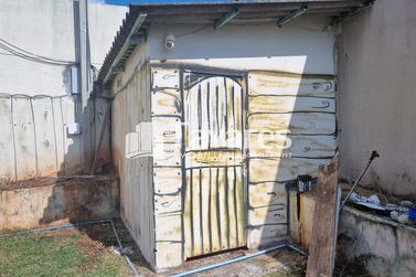 Ch&aacute;cara &agrave; venda - 1113m&sup2; - Jardim Est&acirc;ncia